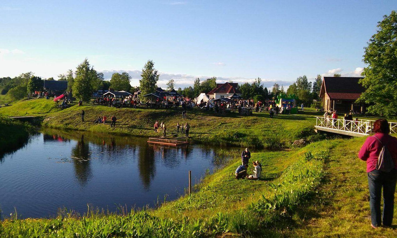 Kaluriküla ( Sauga)